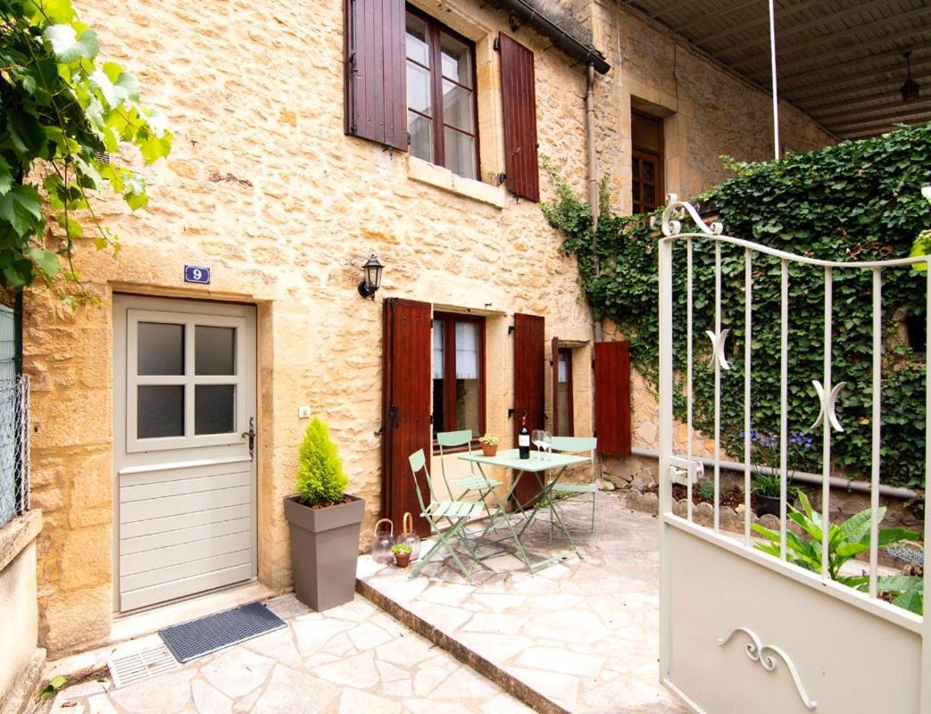 Cozy Cottage With Garden In Sarlat Medieval Centre Buitenkant foto